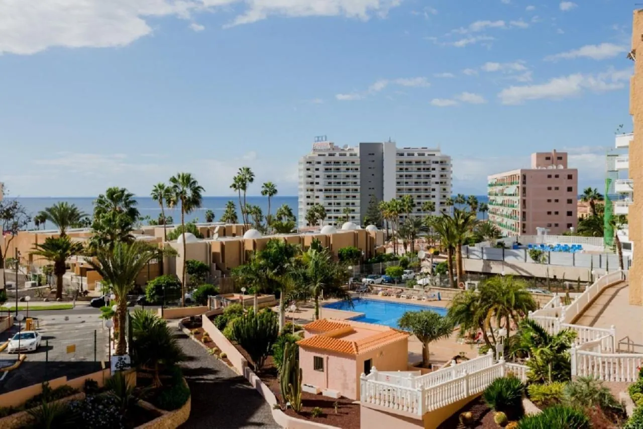 Апартаменты 319 Modern Accommodation,Sea View, Wi Fi And Pool Плая-де-лас-Америкас