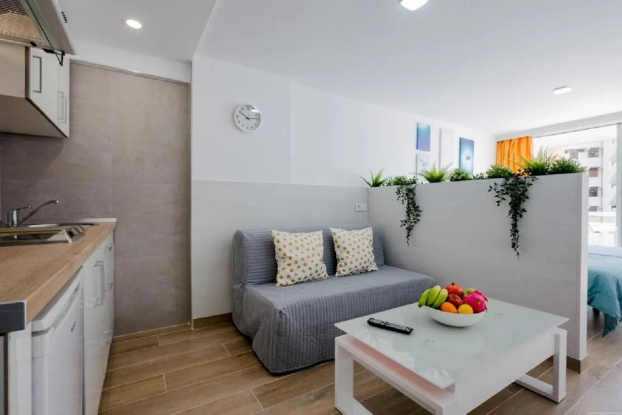 Daire 319 Modern Accommodation,Sea View, Wi Fi And Pool Playa de las Américas İspanya